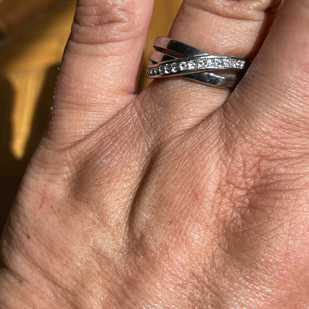 Two shiny stainless steel rings size 8 - Picture 2 of 11